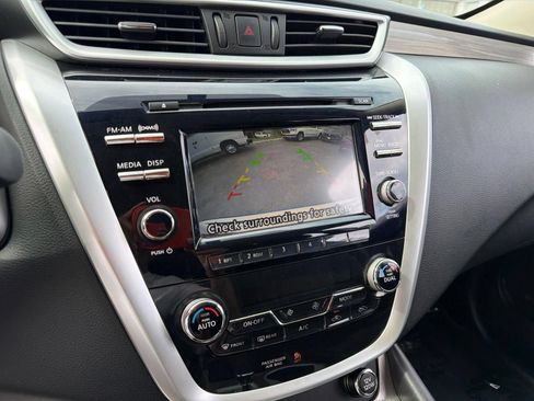 Used 2017 Nissan Murano S AWD/4WD image 32