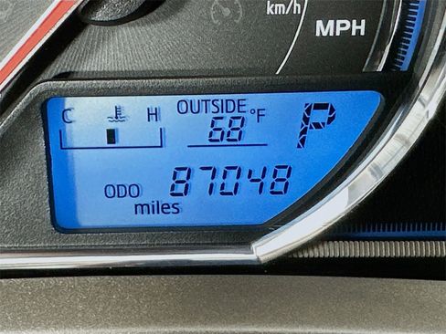 Used 2013 Toyota RAV4 Limited image 13