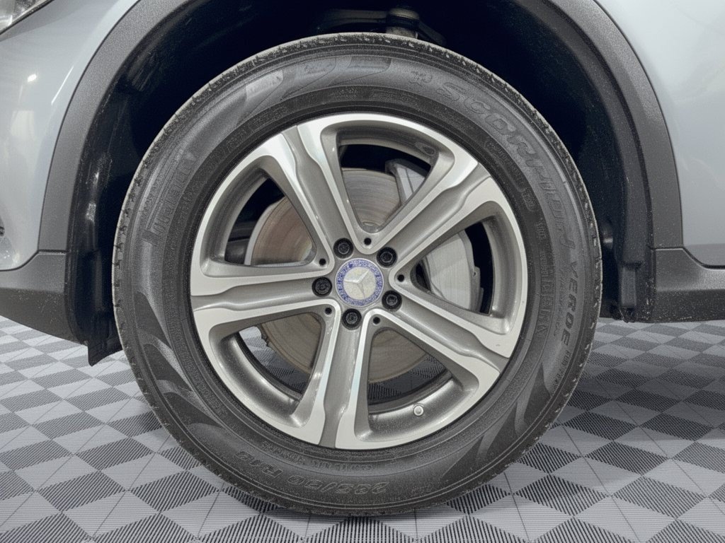 Used 2017 Mercedes-Benz GLC 300 image 13