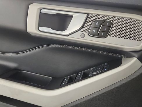 Used 2022 Ford Explorer Limited w/ Equipment Group 301A image 14