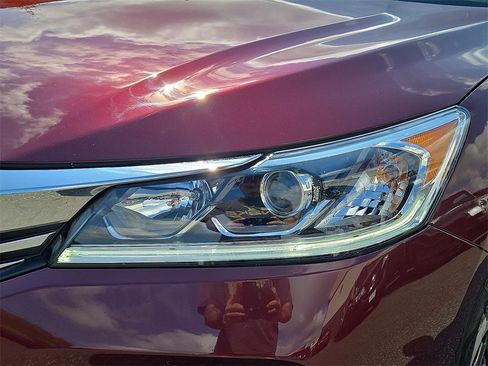 Used 2016 Honda Accord EX-L image 26