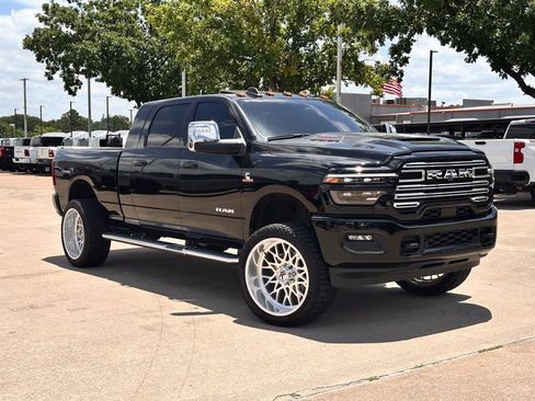 Used 2025 RAM 2500 Laramie w/ Sport Appearance Package AWD/4WD image 1