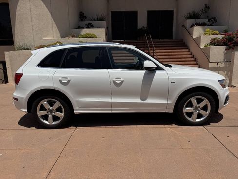 Used 2012 Audi Q5 3.2 Prestige AWD/4WD image 8