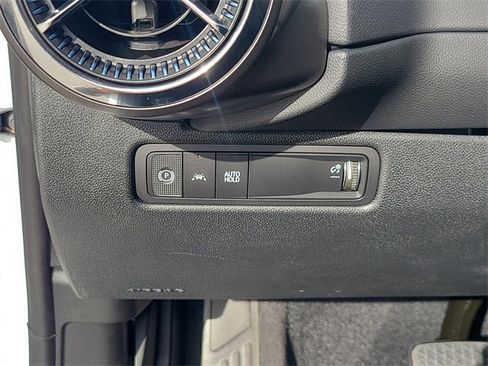 New 2026 Chevrolet Equinox EV LT image 24