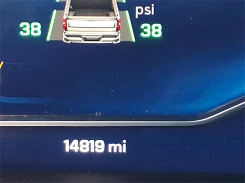 Used 2023 Chevrolet Silverado 1500 RST image 12