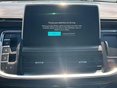 Used 2022 Chevrolet Tahoe LT w/ LT Signature Plus Package AWD/4WD image 22