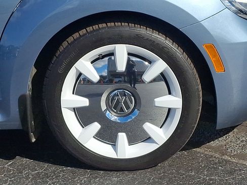 Used 2019 Volkswagen Beetle 2.0T Final Edition SEL image 8