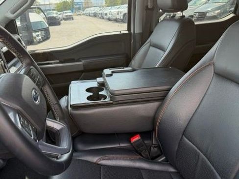 Used 2025 Ford F350 Lariat w/ Black Appearance Package AWD/4WD image 14