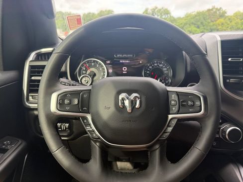 Used 2025 RAM 1500 Big Horn AWD/4WD image 21