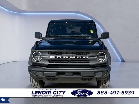 New 2025 Ford Bronco 4-Door image 2