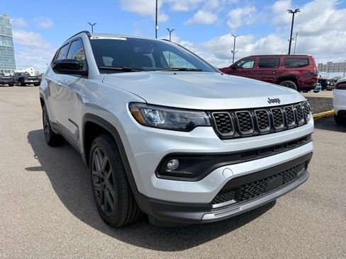 New 2026 Jeep Compass Latitude image 3