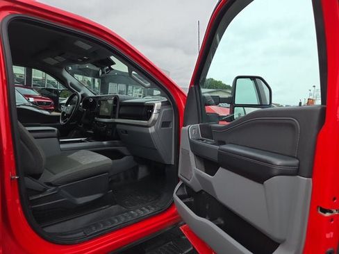 Used 2023 Ford F250 XLT w/ XLT Premium Package AWD/4WD image 13