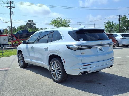 New 2026 Buick Enclave Avenir w/ Super Cruise Package FWD image 2