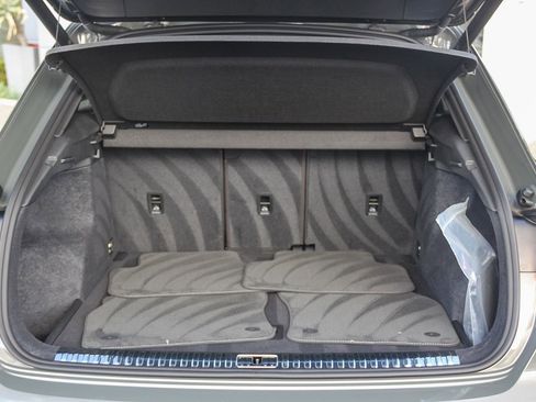 Certified 2025 Audi Q3 2.0T Premium w/ Convenience Package image 23