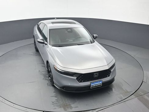 Used 2024 Honda Accord Sport image 42