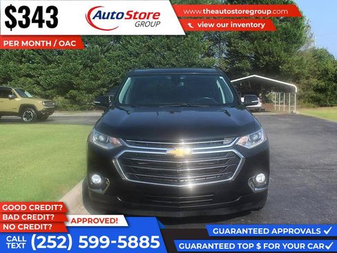 Used 2019 Chevrolet Traverse LT w/ LT Premium Package FWD image 3