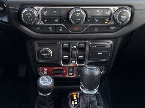 New 2026 Jeep Wrangler Rubicon image 15