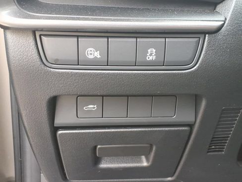 Used 2024 MAZDA MAZDA3 s FWD image 21