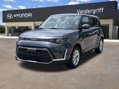 Used 2025 Kia Soul LX image 6