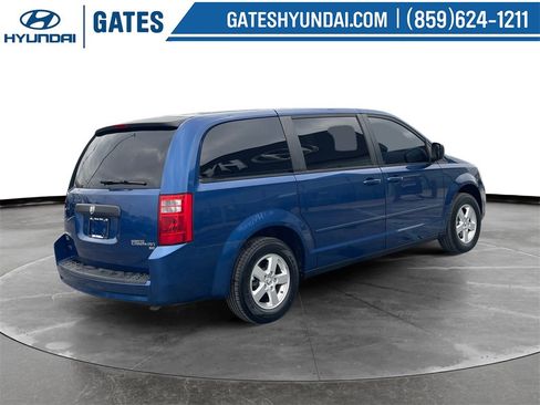 Used 2010 Dodge Grand Caravan SE w/ Popular Equipment Group image 2