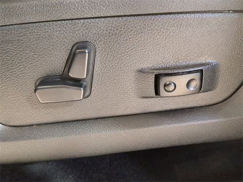 Used 2018 RAM 1500 Outdoorsman image 18