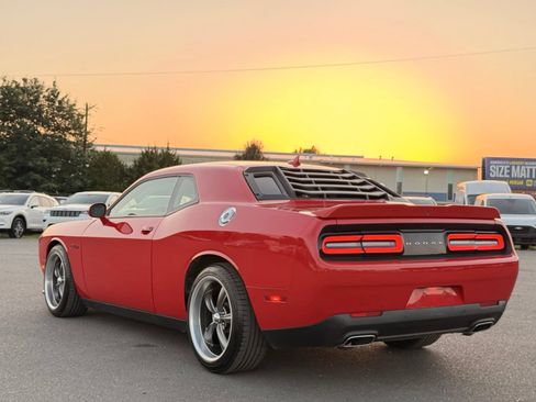 Used 2022 Dodge Challenger GT RWD image 14