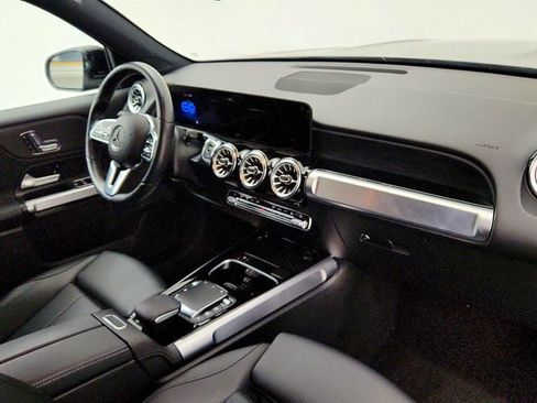 Used 2023 Mercedes-Benz EQB 300 4MATIC w/ Exclusive Package image 24