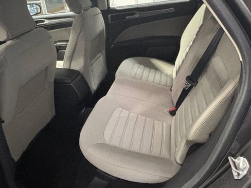 Used 2018 Ford Fusion S FWD image 6