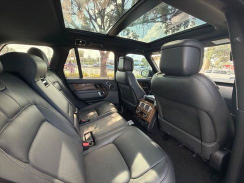 Used 2019 Land Rover Range Rover HSE AWD/4WD image 18