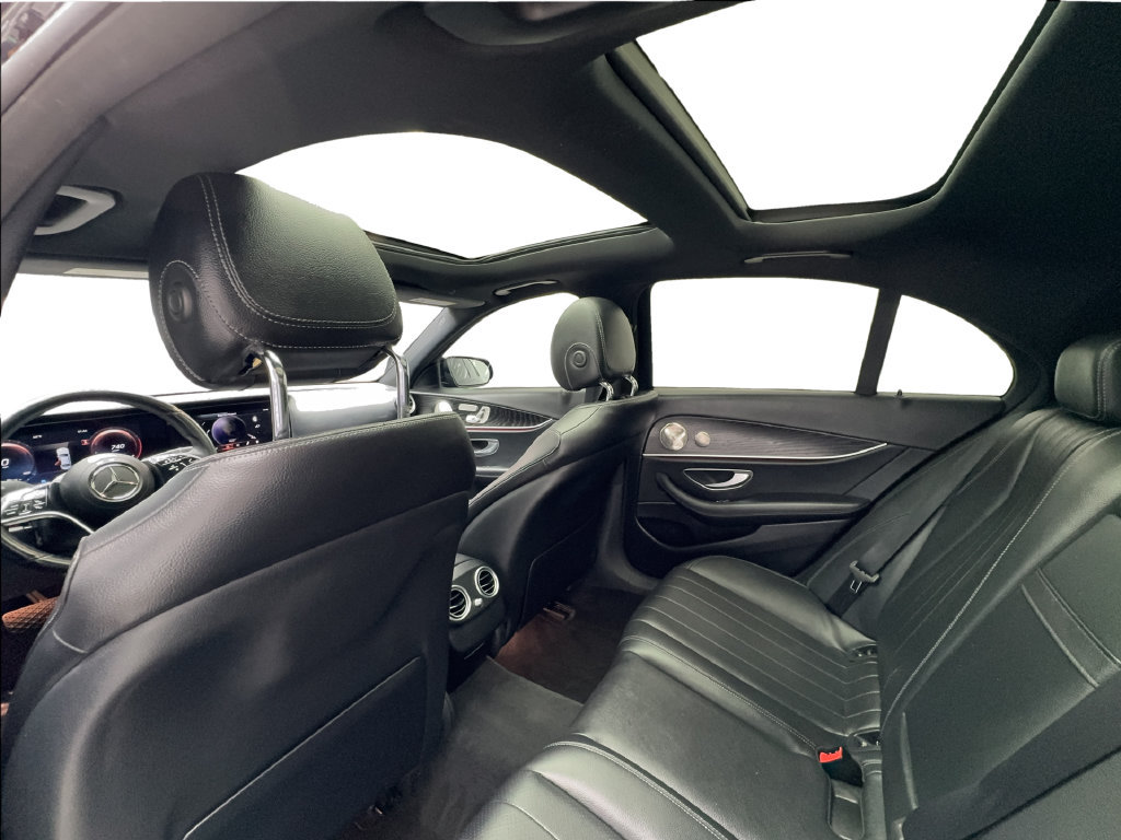 Used 2022 Mercedes-Benz E 350 Sedan image 26
