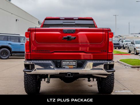 Used 2024 Chevrolet Silverado 1500 LTZ w/ LTZ Convenience Package II AWD/4WD image 7