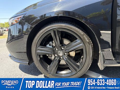 Used 2025 Honda Accord Sport image 35