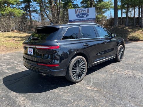 Used 2022 Lincoln Corsair Reserve w/ Equipment Group 201A AWD/4WD image 6