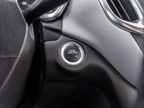 Used 2023 Chevrolet Equinox LT w/ Driver Convenience Package FWD image 25