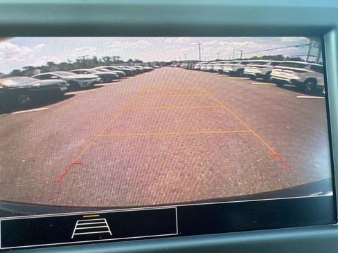 Used 2024 Chevrolet Equinox LT FWD image 22