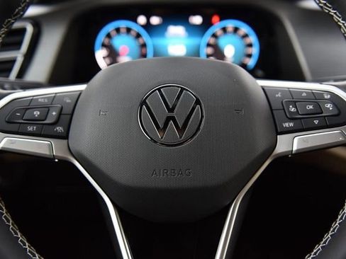 New 2026 Volkswagen Atlas Cross Sport SE AWD/4WD image 17