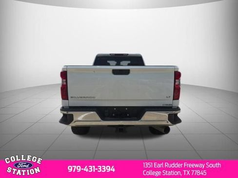 Used 2024 Chevrolet Silverado 2500 LT AWD/4WD image 5