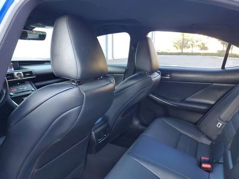 Used 2020 Lexus IS 300 F Sport image 9