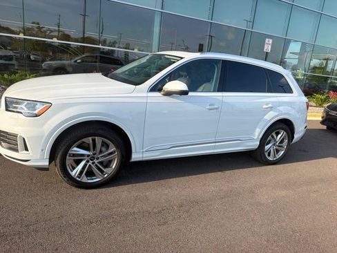Used 2023 Audi Q7 2.0T Premium Plus w/ Premium Plus Package AWD/4WD image 22