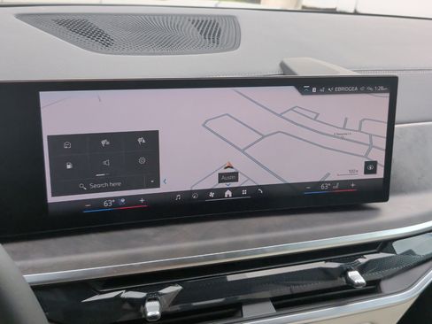 Used 2026 BMW X5 sDrive40i image 21