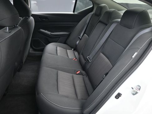 Certified 2024 Nissan Altima 2.5 S FWD image 11