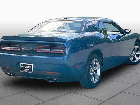 Used 2020 Dodge Challenger SXT w/ Driver Convenience Group RWD image 12