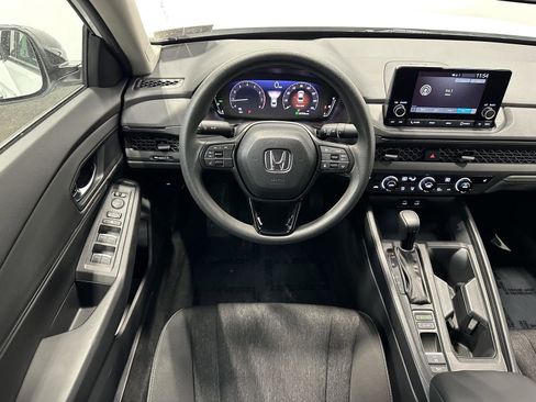 Certified 2025 Honda Accord SE image 20