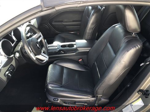 Used 2005 Ford Mustang Premium RWD image 15