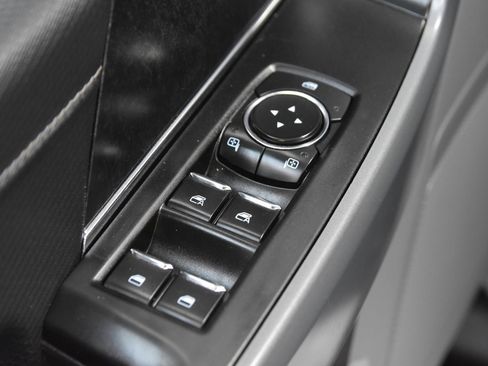 Used 2022 Ford F150 XLT w/ Equipment Group 302A High AWD/4WD image 18
