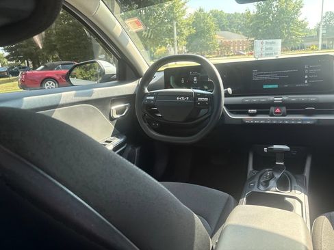 Used 2025 Kia K4 FWD image 19