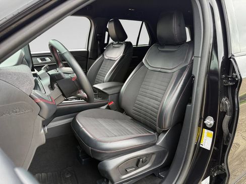 Used 2025 Ford Explorer ST-Line AWD/4WD image 21