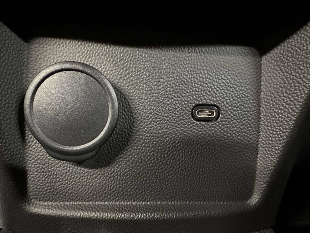 Certified 2024 Cadillac CT5 Luxury w/ Sun And Sound Package AWD/4WD image 15