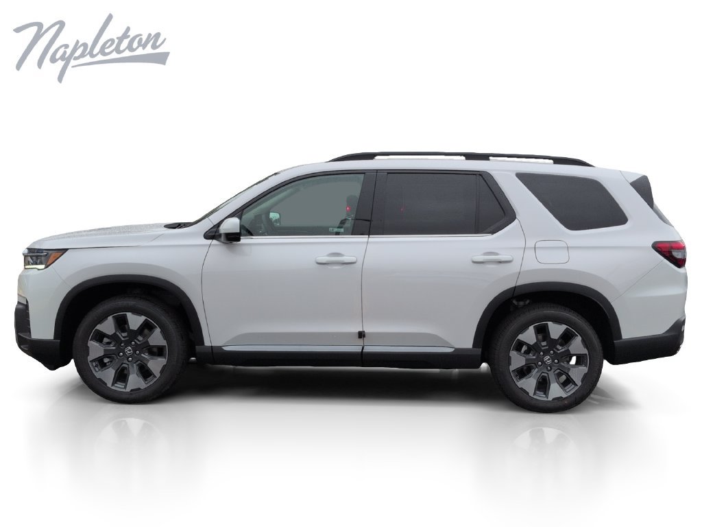 New 2026 Honda Pilot Touring image 2