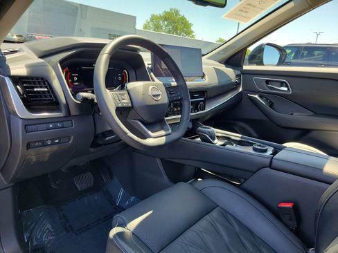 Certified 2026 Nissan Rogue Platinum w/ Platinum Premium Package AWD/4WD image 19